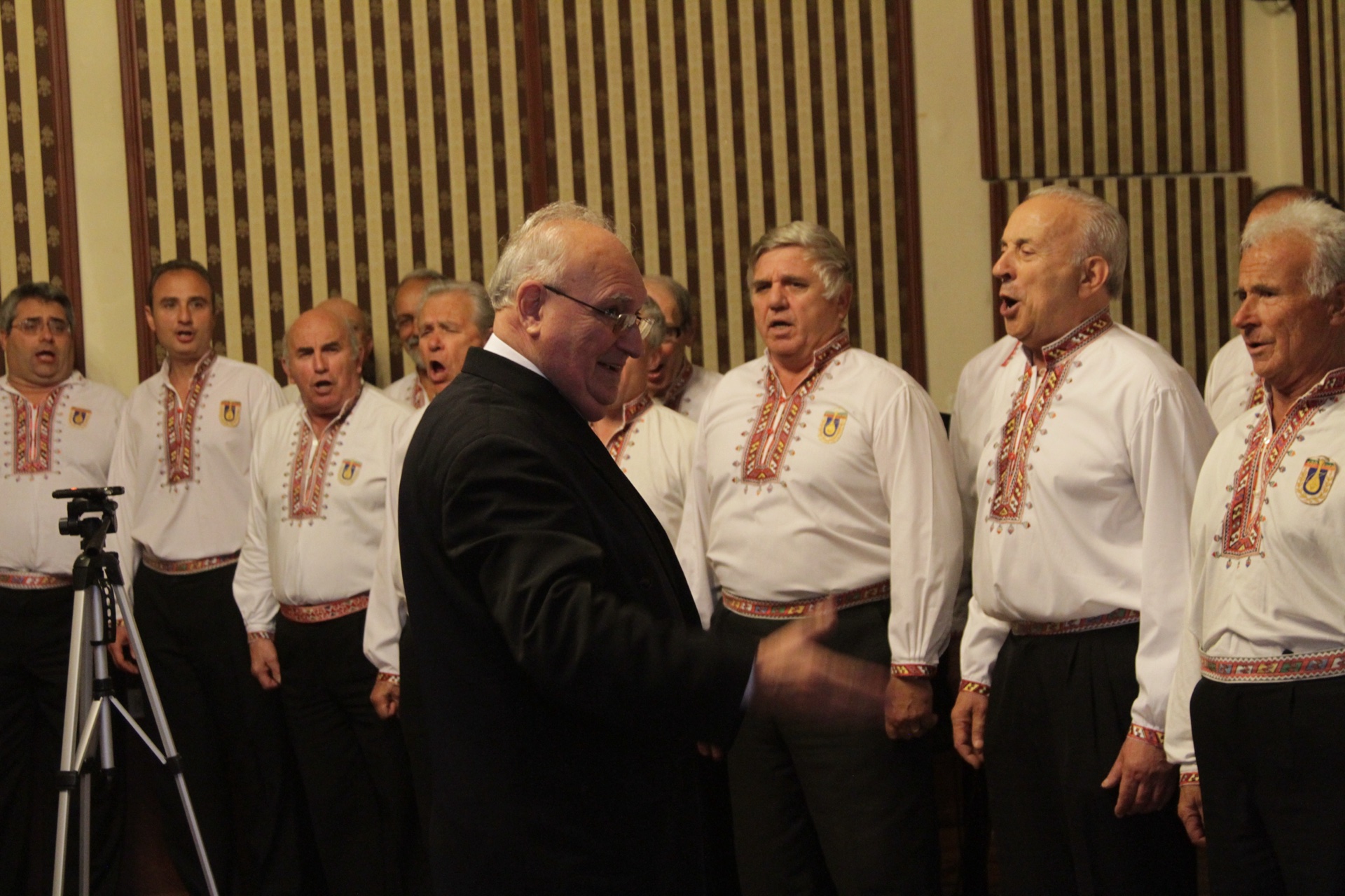 Октомври 2014 