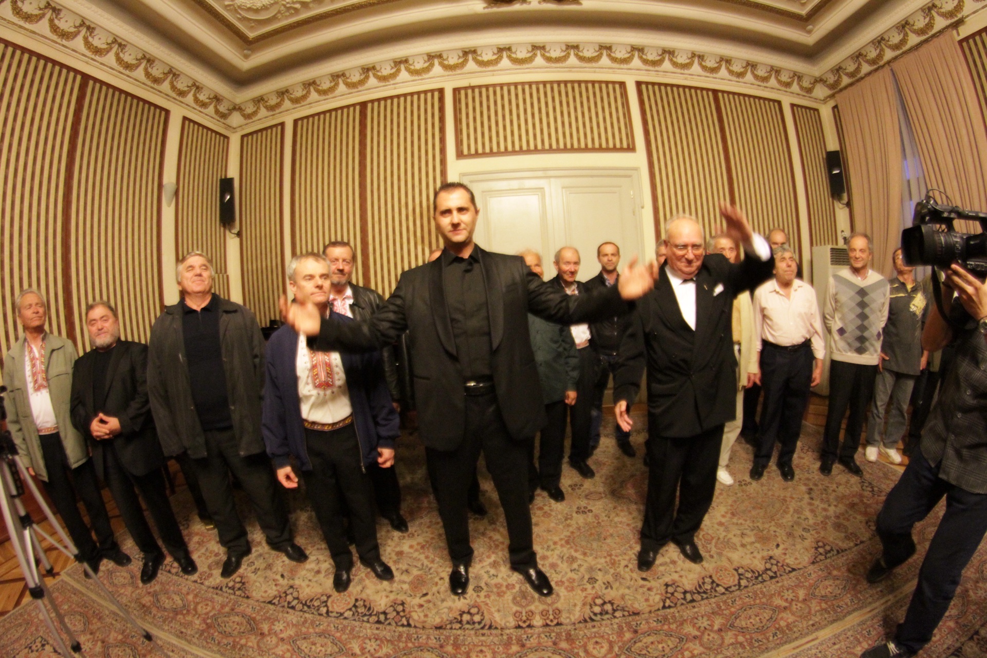 Октомври 2014 