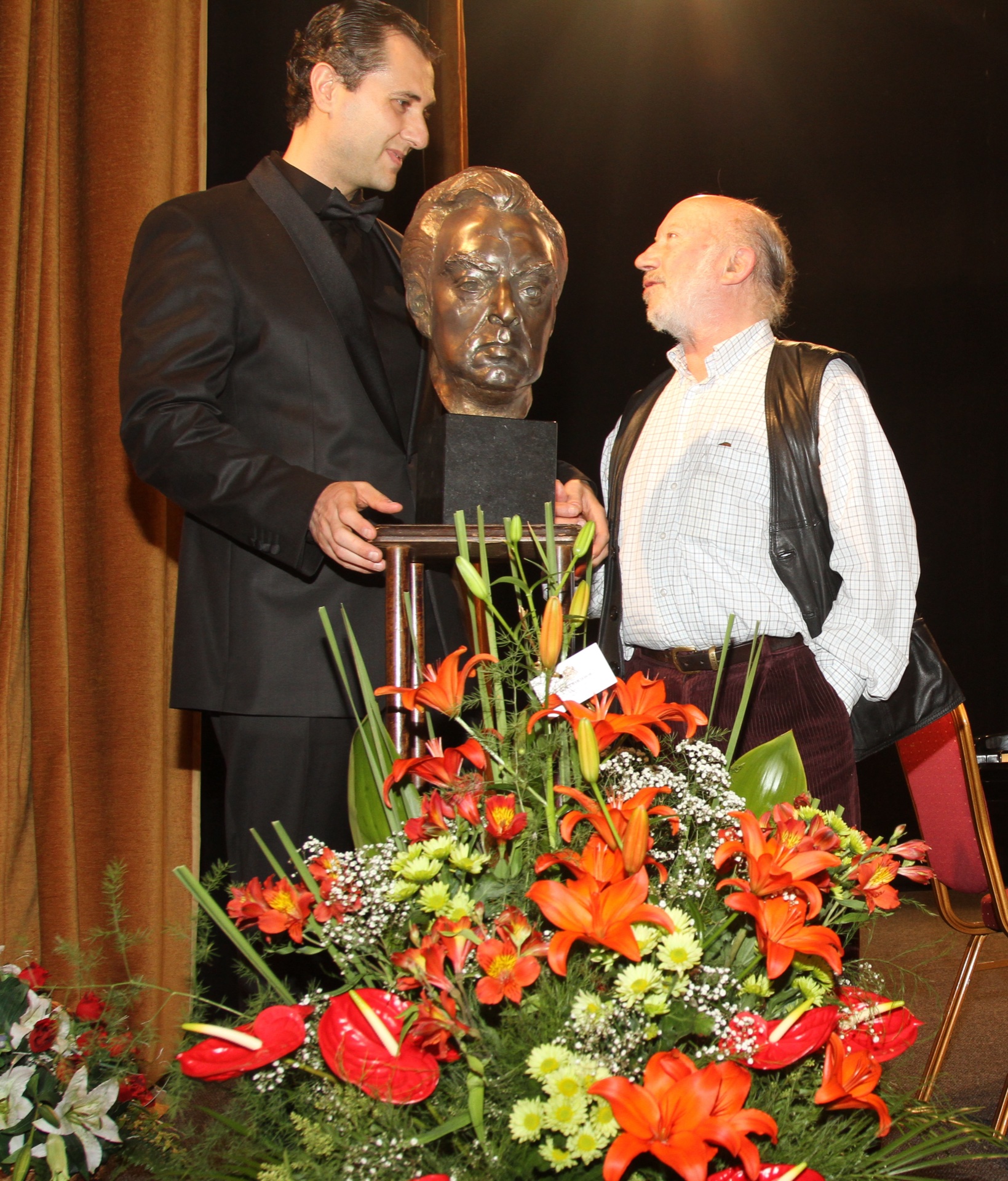 Май 2014